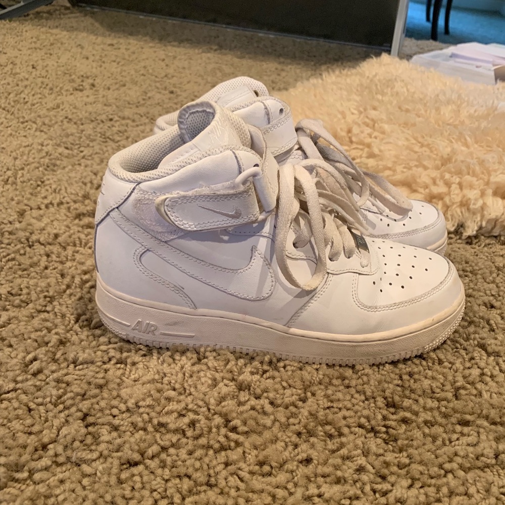Nike Air Force one high top sneaker 6Y